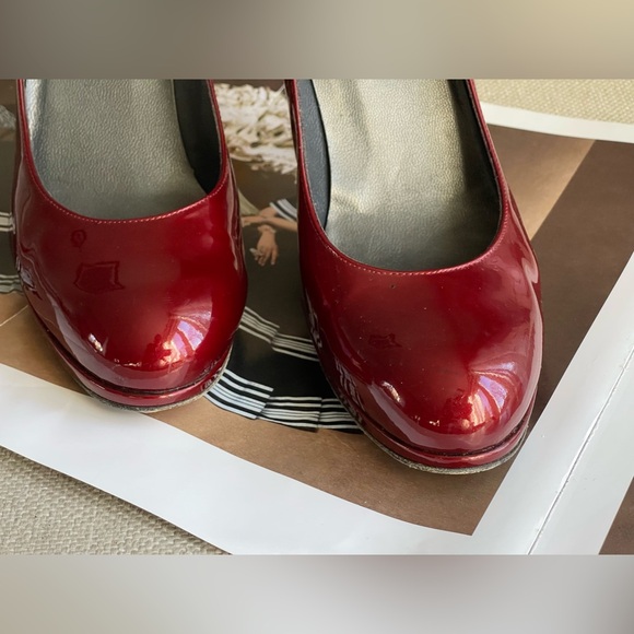 Stuart Weitzman Burgundy / Ruby Red 4” Patent Leather Stiletto Pumps Size 8 - Picture 4 of 16